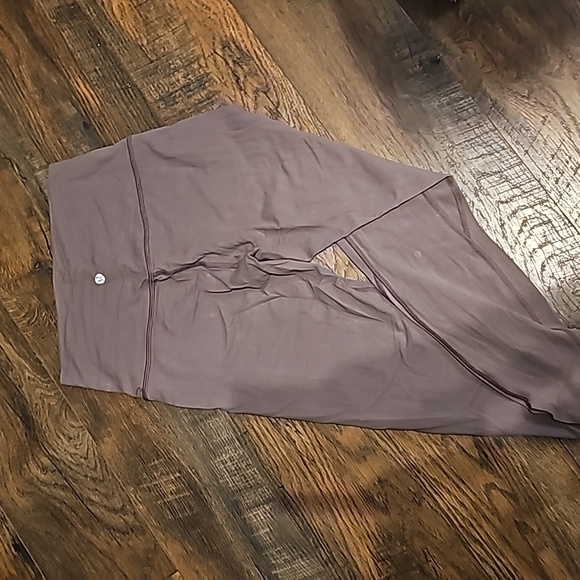 LULULEMON yoga pant - Picture 4 of 4